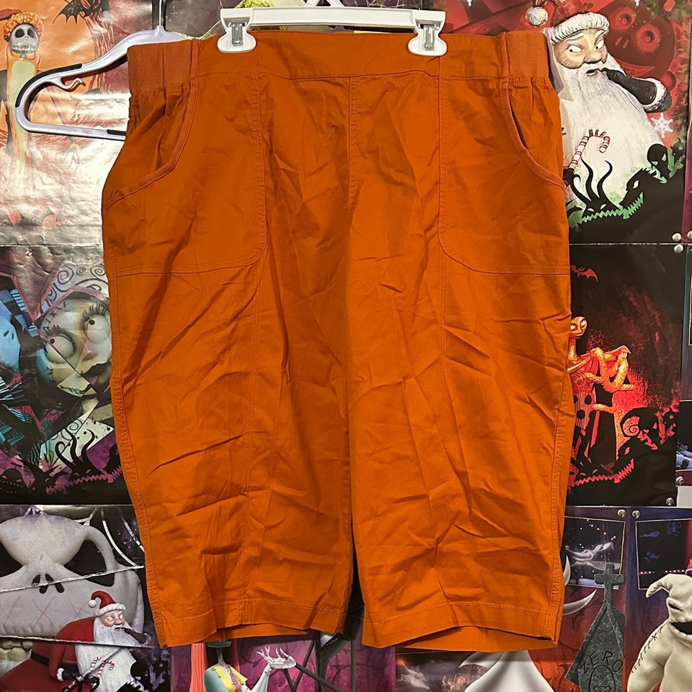 CJ Banks Orange Capris with Pockets - Picture 4 of 8